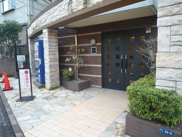 ステージグランデ田園調布アジールコートのエントランス|清潔なエントランスです