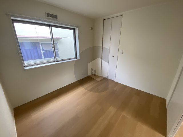 プレセアコート花園 A棟の寝室