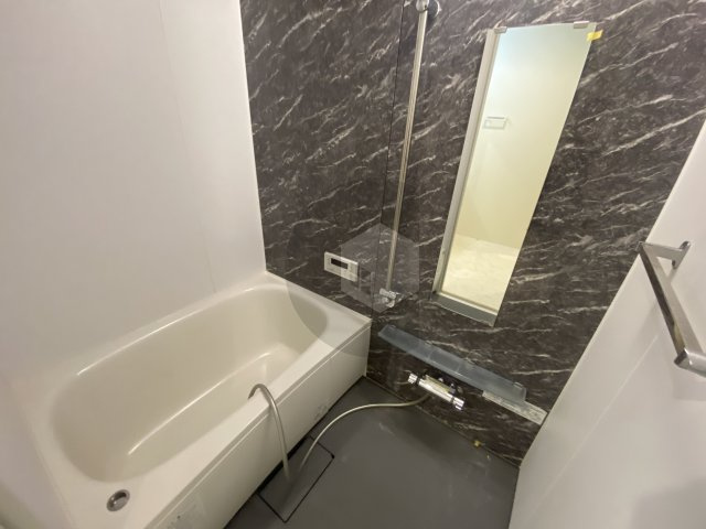 プレセアコート花園 A棟の浴室