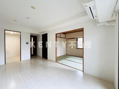 【居間・リビング】 | ＫＤＸレジデンス田園調布 | ゆったりとした居間です