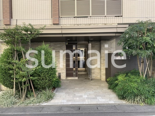 エルフローレのエントランス|エントランススペース。