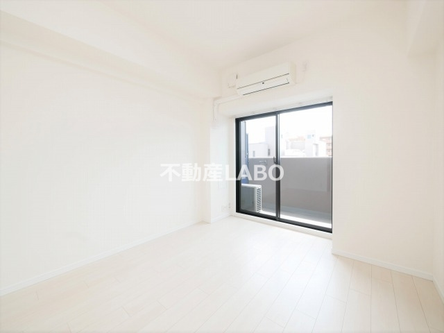 S-RESIDENCE難波Brillerの居間・リビング