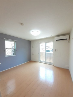 【居間・リビング】 | ラフィーネワン | 内装もきれいです