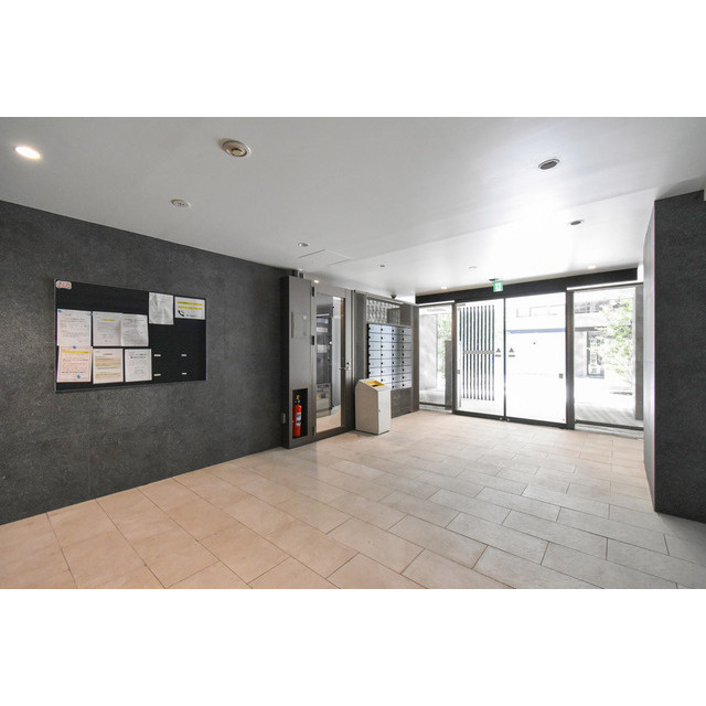 オーパスホームズ芝公園の居間・リビング|こちらの居間で趣味の時間をお楽しみください