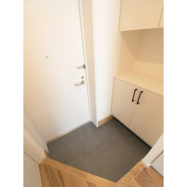 オーパスホームズ芝公園の玄関|毎日通る玄関はこちらです