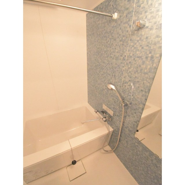 オーパスホームズ芝公園の浴室|ゆったり過ごせるお風呂です