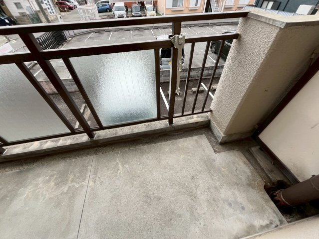 第2宝旭ハイツのバルコニー|開放的で明るい空間を演出してくれるバルコニーです