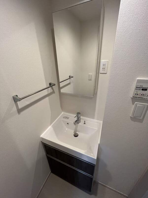 SPハウス扇大橋の独立洗面台