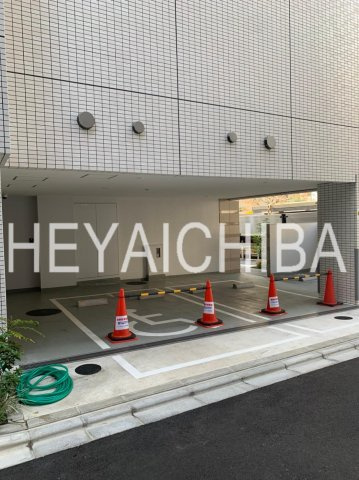 ステージグランデ上野の駐車場