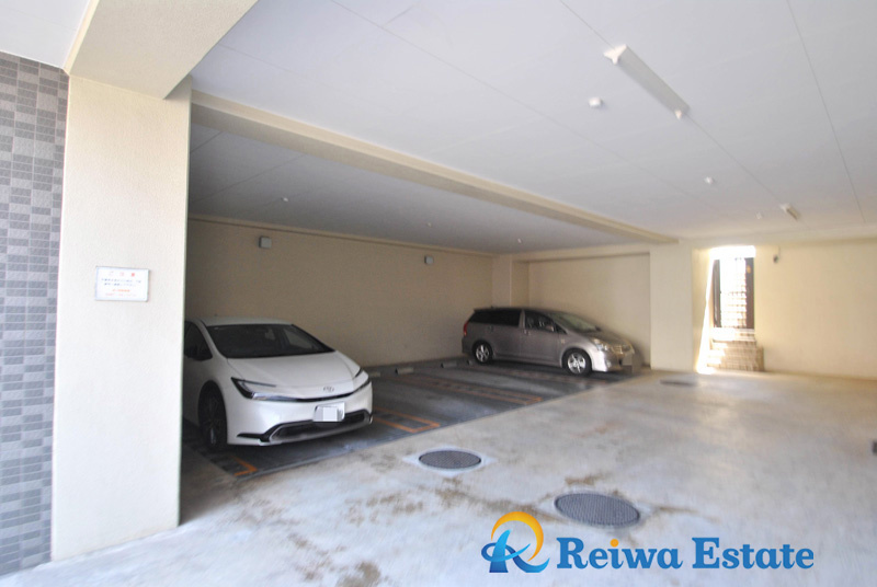 グレイス茅ヶ崎中海岸の駐車場