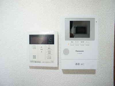 【セキュリティ】 | メゾン・ド・ポワソン | 訪問者の確認ができるTVドアホン付きです♪