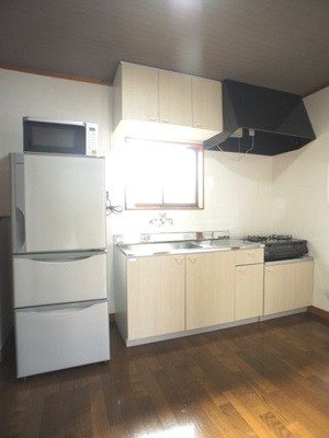 【キッチン】 | メゾン・ド・ポワソン | 冷蔵庫・電子レンジ・ガスコンロ付です♪