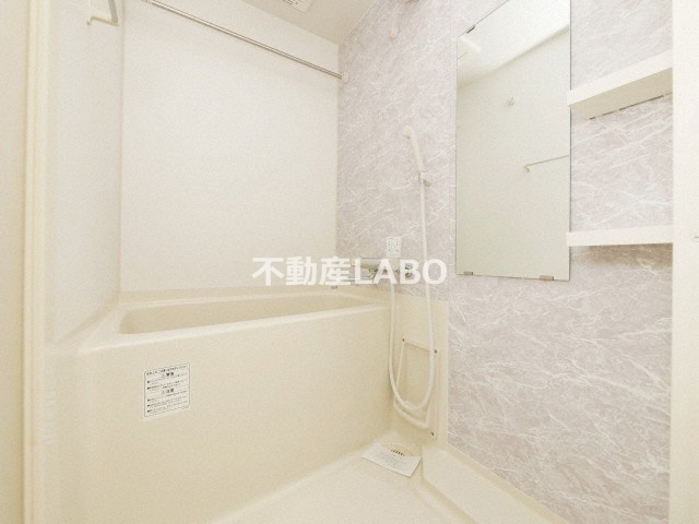 S-RESIDENCE難波Brillerの浴室