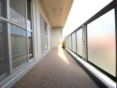 【バルコニー】 | レオ高槻 | バルコニーになります。
