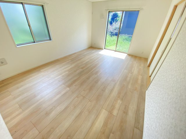 【居間・リビング】 | 西三里塚戸建　33号棟