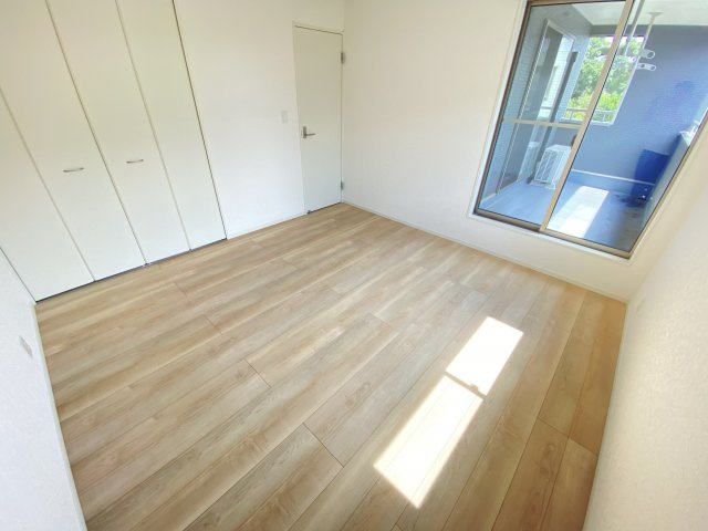 【洋室】 | 西三里塚戸建　33号棟