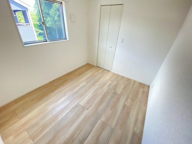 【洋室】 | 西三里塚戸建　33号棟