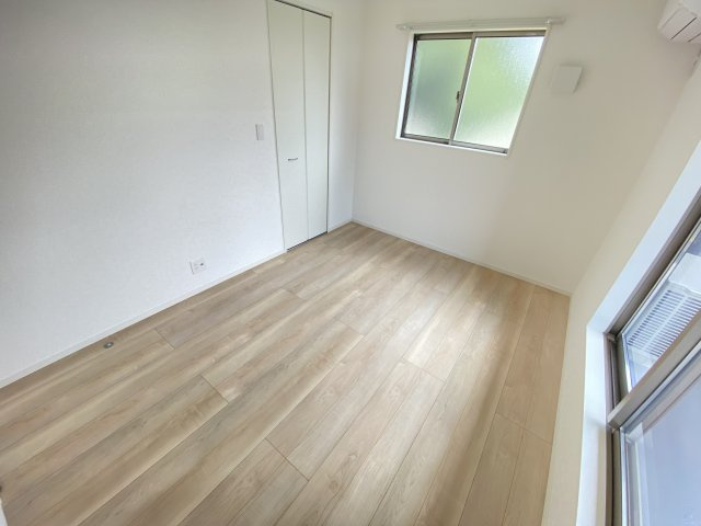 【洋室】 | 西三里塚戸建　33号棟