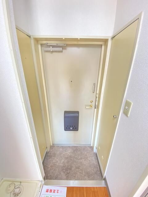 モンシェール新小岩の玄関