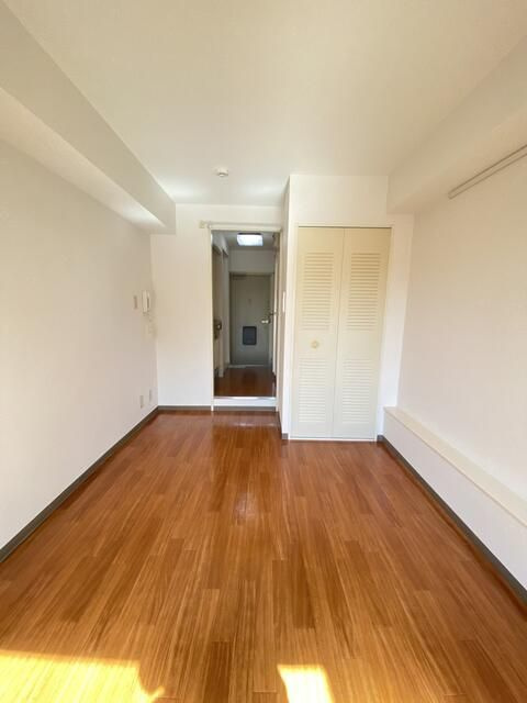 モンシェール新小岩の居間・リビング