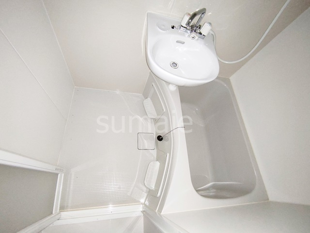 ゆかりハイツの浴室|バスルームです