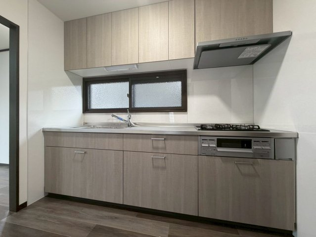 上野幌2条1丁目のキッチン|窓付きの独立型キッチン◎