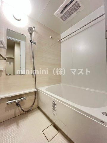 プラウディア今里の浴室