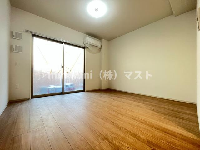 プラウディア今里の居間・リビング