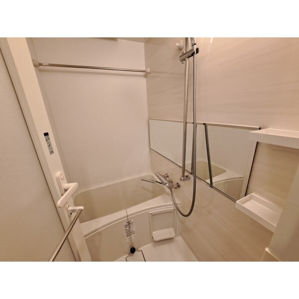 スプランディッド十三本町の浴室