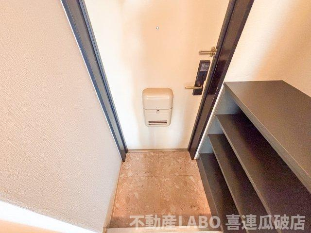 サンエスパシオ美園の玄関