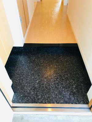 【洋室】 | ディアステージシャロン | 玄関