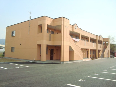 【駐車場】 | ディアステージシャロン | 外観写真（昼）