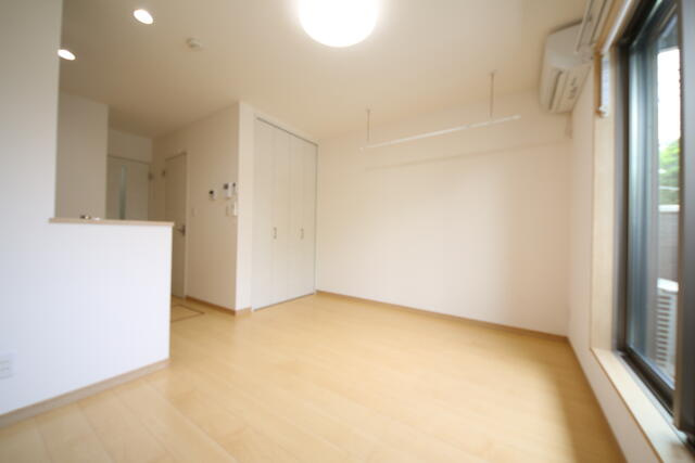 Woody Livinの洋室