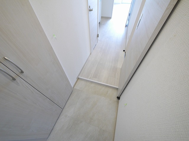 T・Kビル西大寺　NORTHの玄関|明るい玄関です