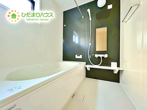 【浴室】 | 那珂市瓜連4期　新築戸建　 | １日の疲れを癒すと共に、お子様からご年配者まで１年中快適にご入浴いただけます。