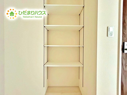 【収納】 | 那珂市瓜連4期　新築戸建　 | 家族みんなで共同で使える便利な廊下収納！