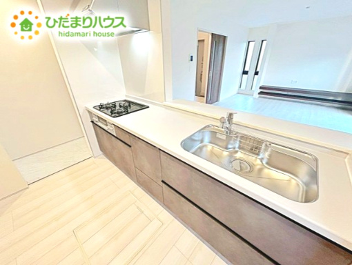 【キッチン】 | 那珂市瓜連4期　新築戸建　 | 料理をしながらでも、ご家族との会話を楽しめる対面式キッチン♪