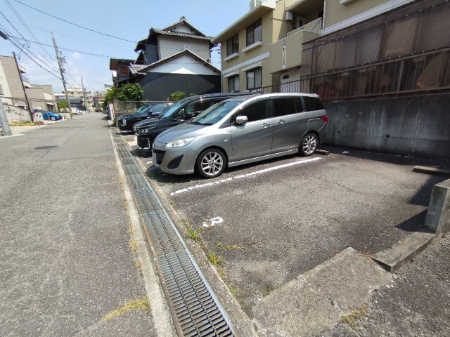 シャンピア吉久Ａ棟の駐車場