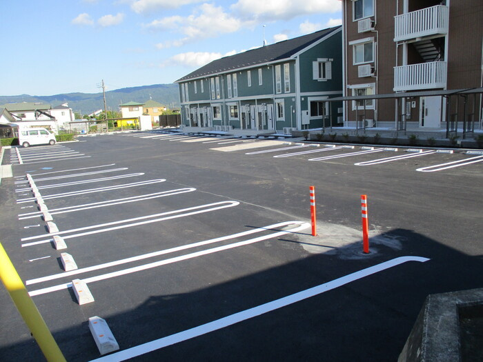 シャルム　Aの駐車場