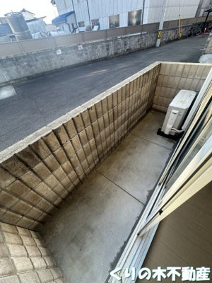 【バルコニー】 | フォレストB棟 | 暖かな日差しのふりそそぐバルコニー