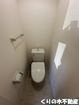 【トイレ】 | フォレストB棟 | 清潔感のあるトイレです