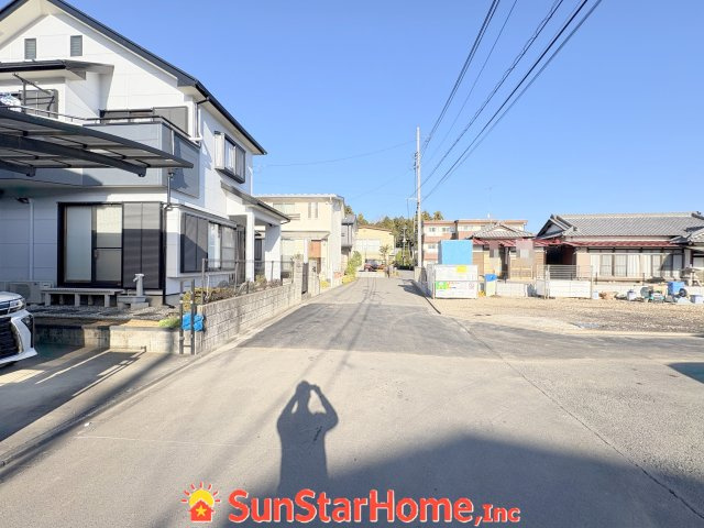 【サンスターホーム】青梅市野上町１丁目　新築１号棟の前面道路含む現地写真