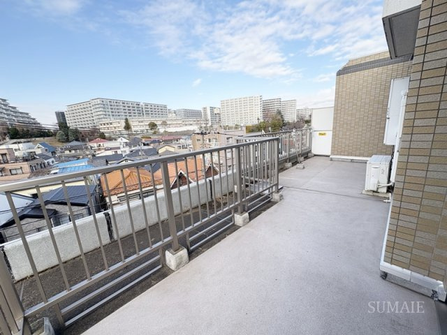 ARTESSIMO LINK FIOREのバルコニー|開放的で明るい空間を演出してくれるバルコニーです