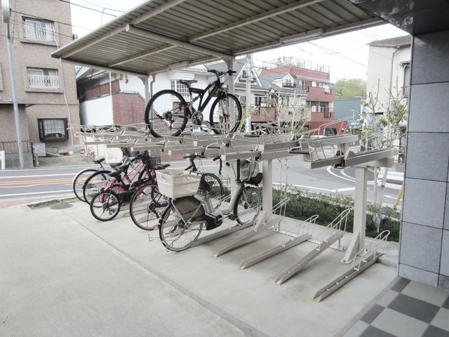 ARTESSIMO LINK FIOREのその他共用部分|駐輪場あります！