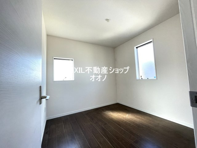 【洋室】 | 加須市礼羽　築浅一戸建