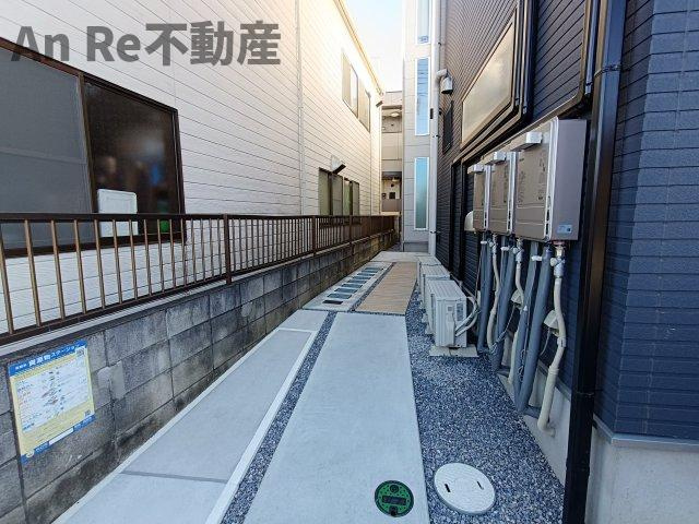 エスビーメゾン南鳩ケ谷のエントランス