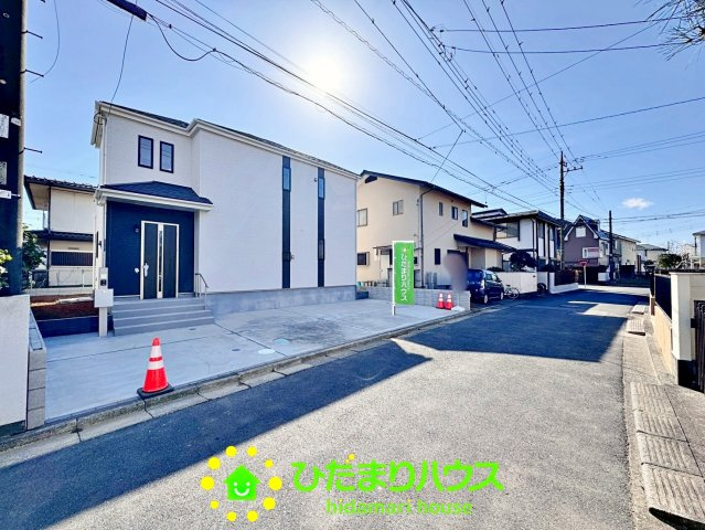 蓮田椿山第１期　新築一戸建て　Aの駐車場|2025/11/21　撮影
