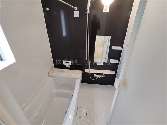 【浴室】 | 吉見町東野第２１　全１棟 | 日々の疲れを癒すお風呂です