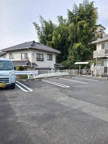 メープル焼山　Ｃの駐車場