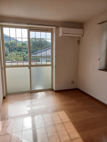 メープル焼山　Ｃの居間・リビング